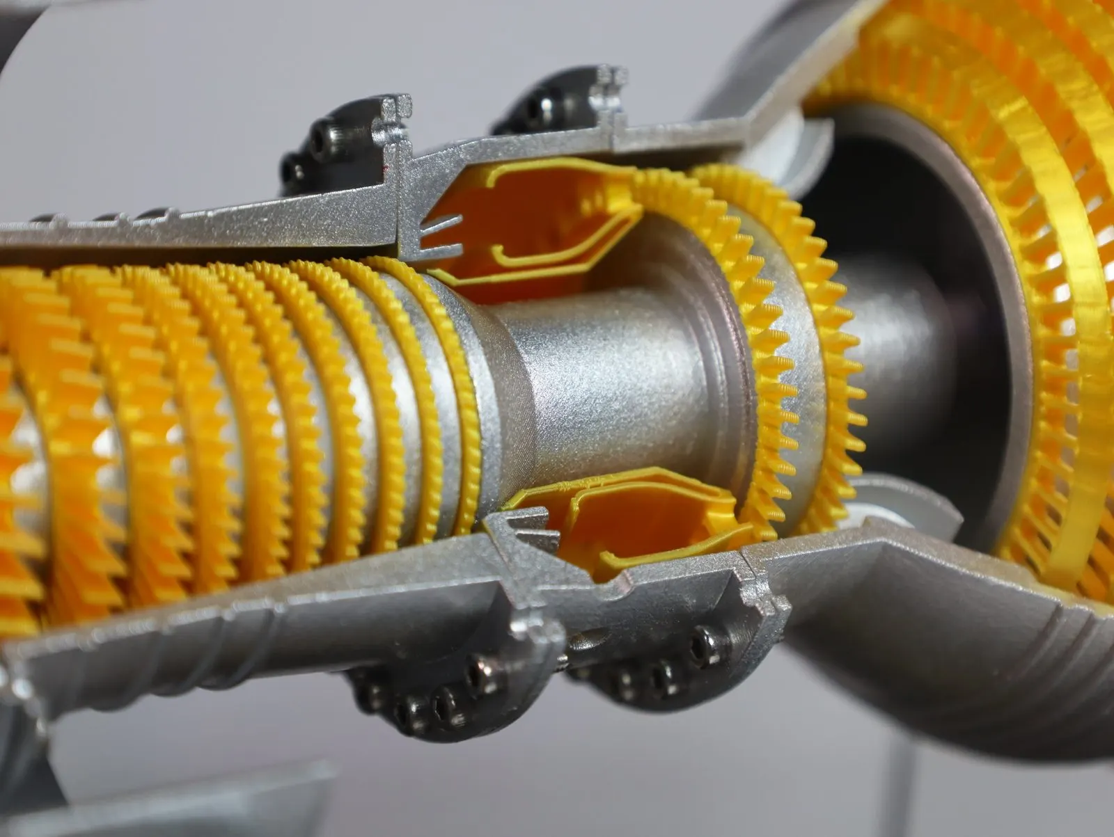 ST Engineering Jet Engine — photo 2
