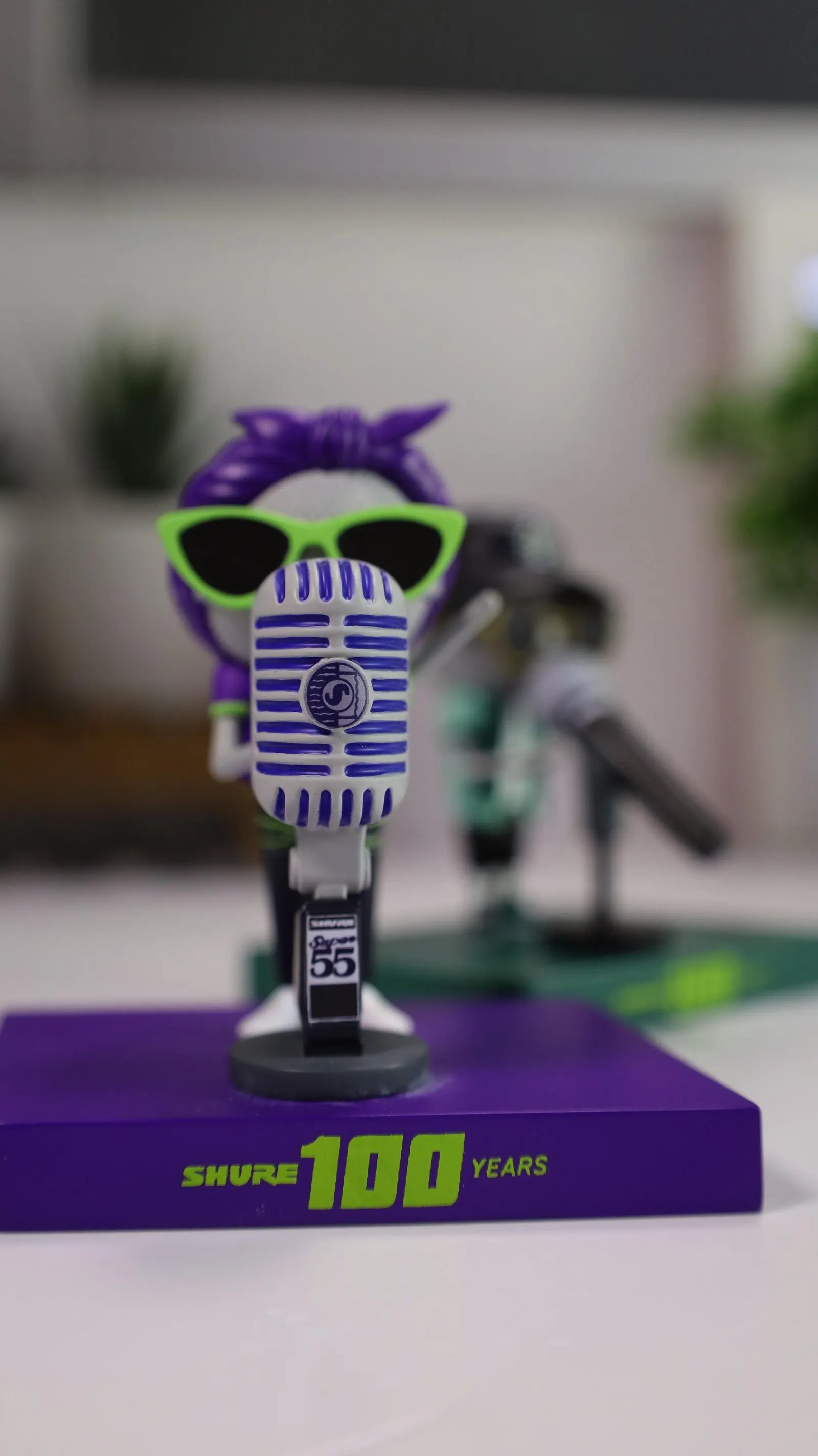 Shure 100th Year Annivesary Figurine Production — photo 2