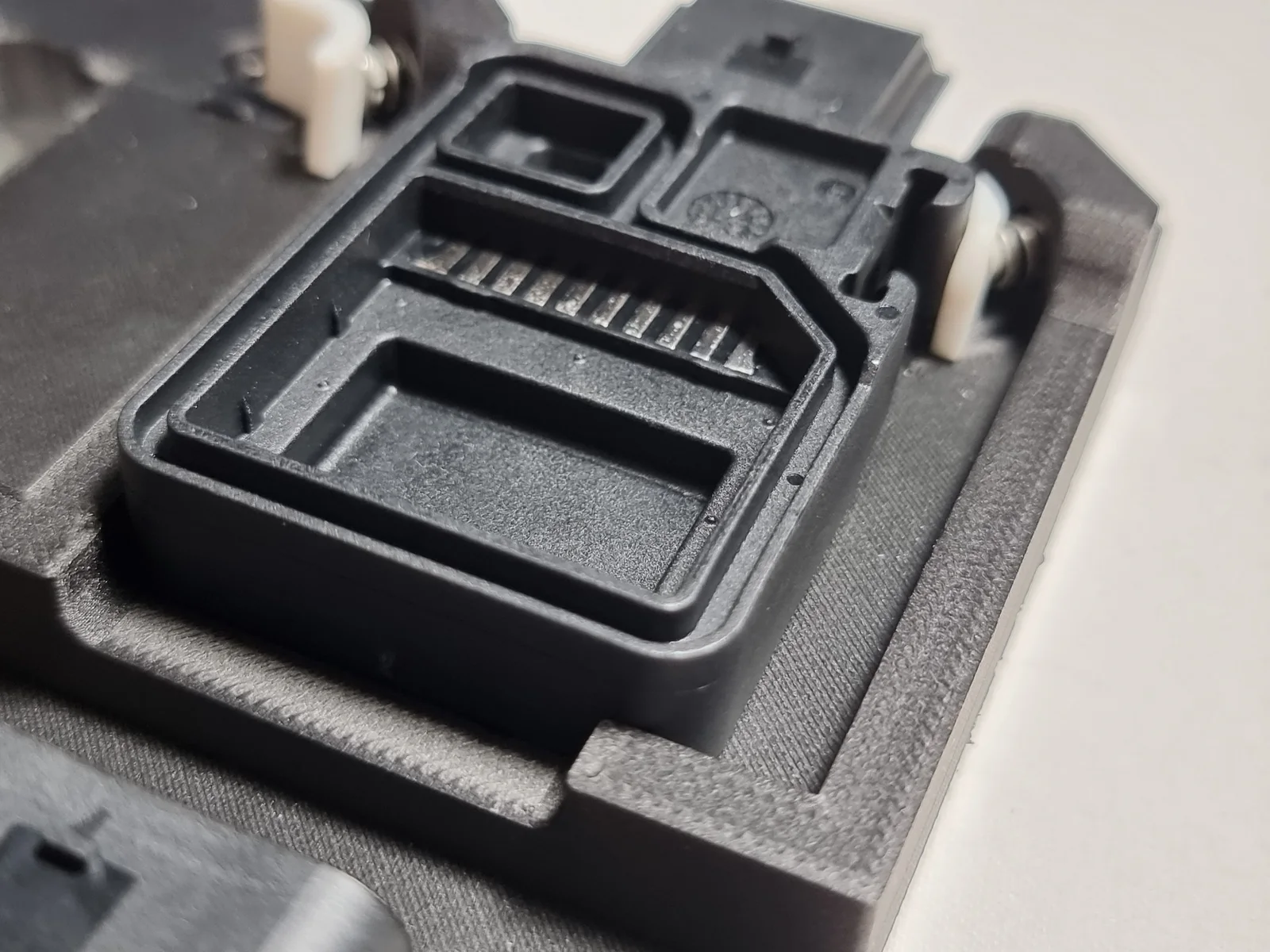 Electronic Parts Holding Jig photo 2