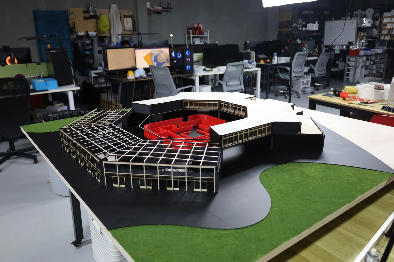 Faceted Laser-Cut Building Model photo 4
