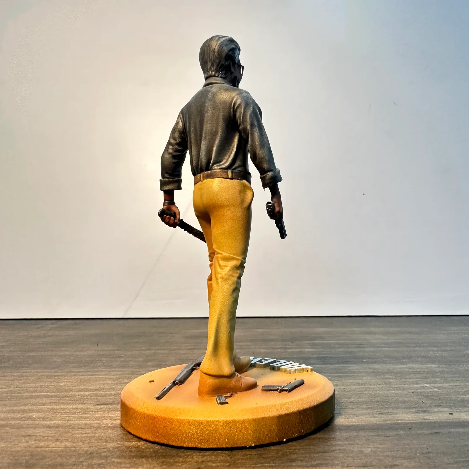 Jailer Figurine photo 3