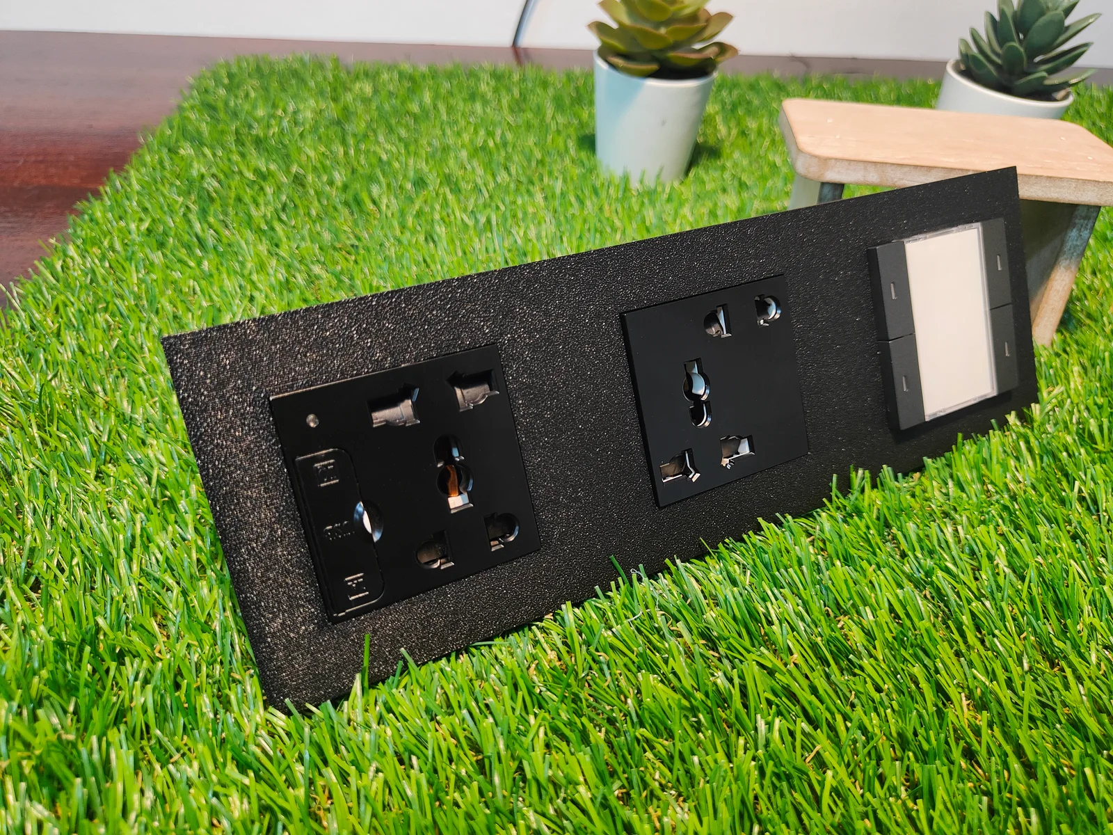 Socket and Switch Panel photo 2