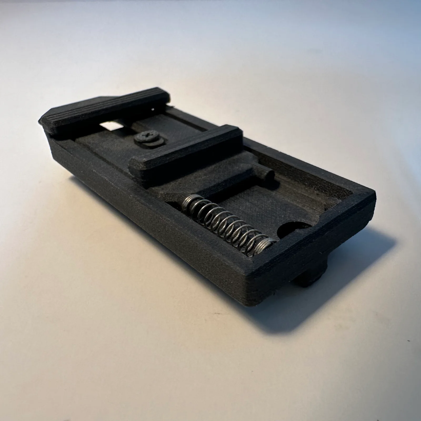 Spring-Loaded Quick-Release Rail photo 3