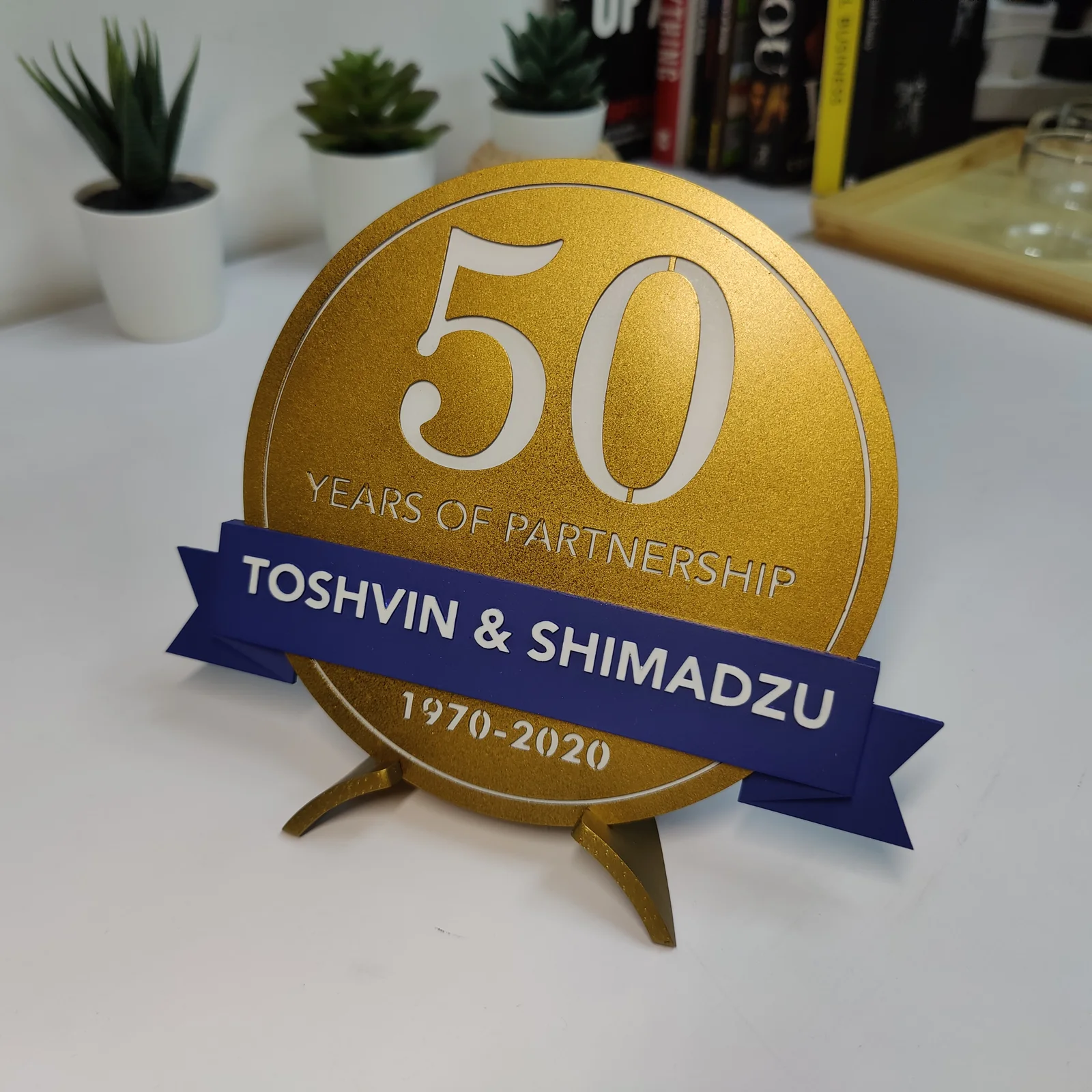 Toshvin & Shimadzu 50th Anniversary Trophy photo 3
