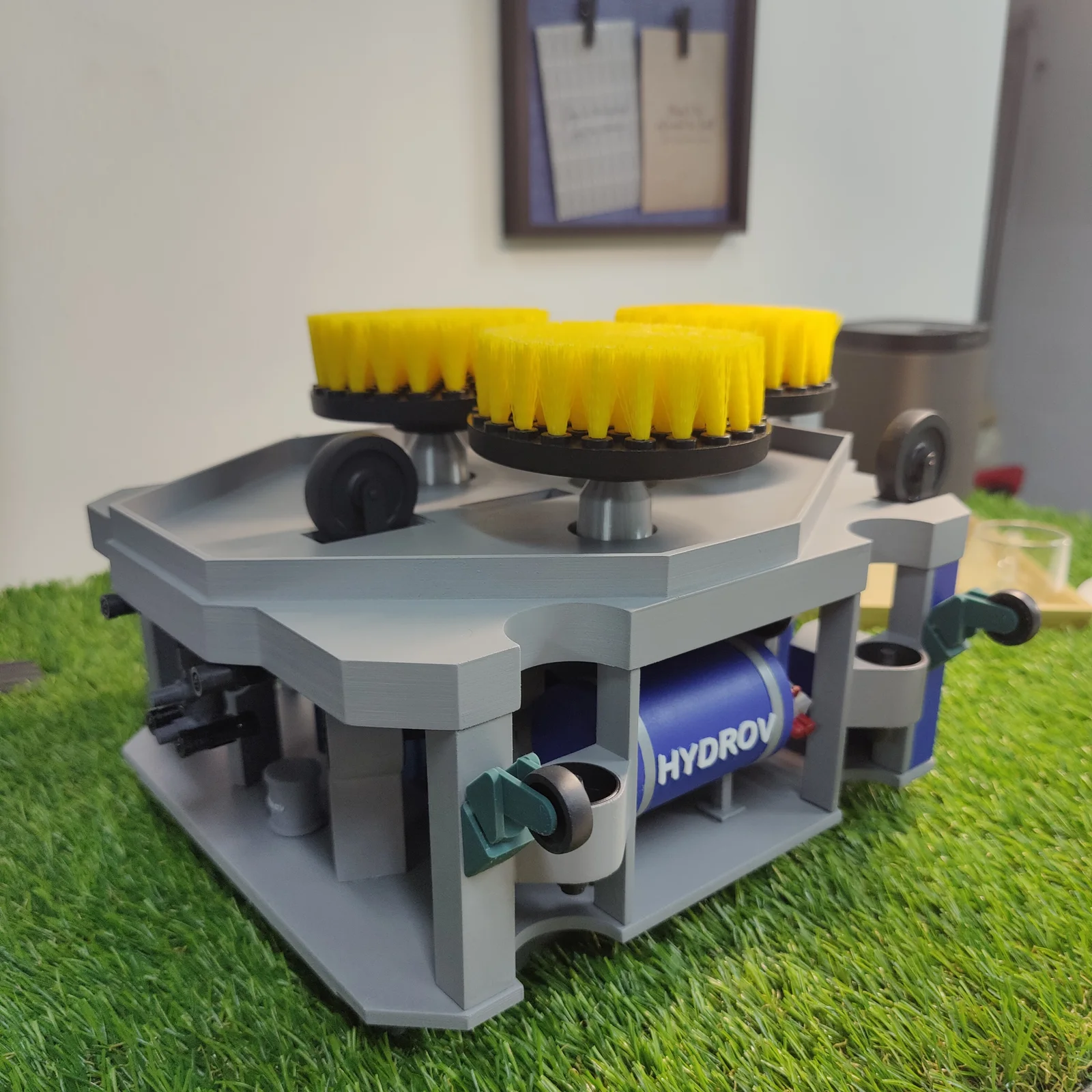 Underwater ROV Scale Model photo 3