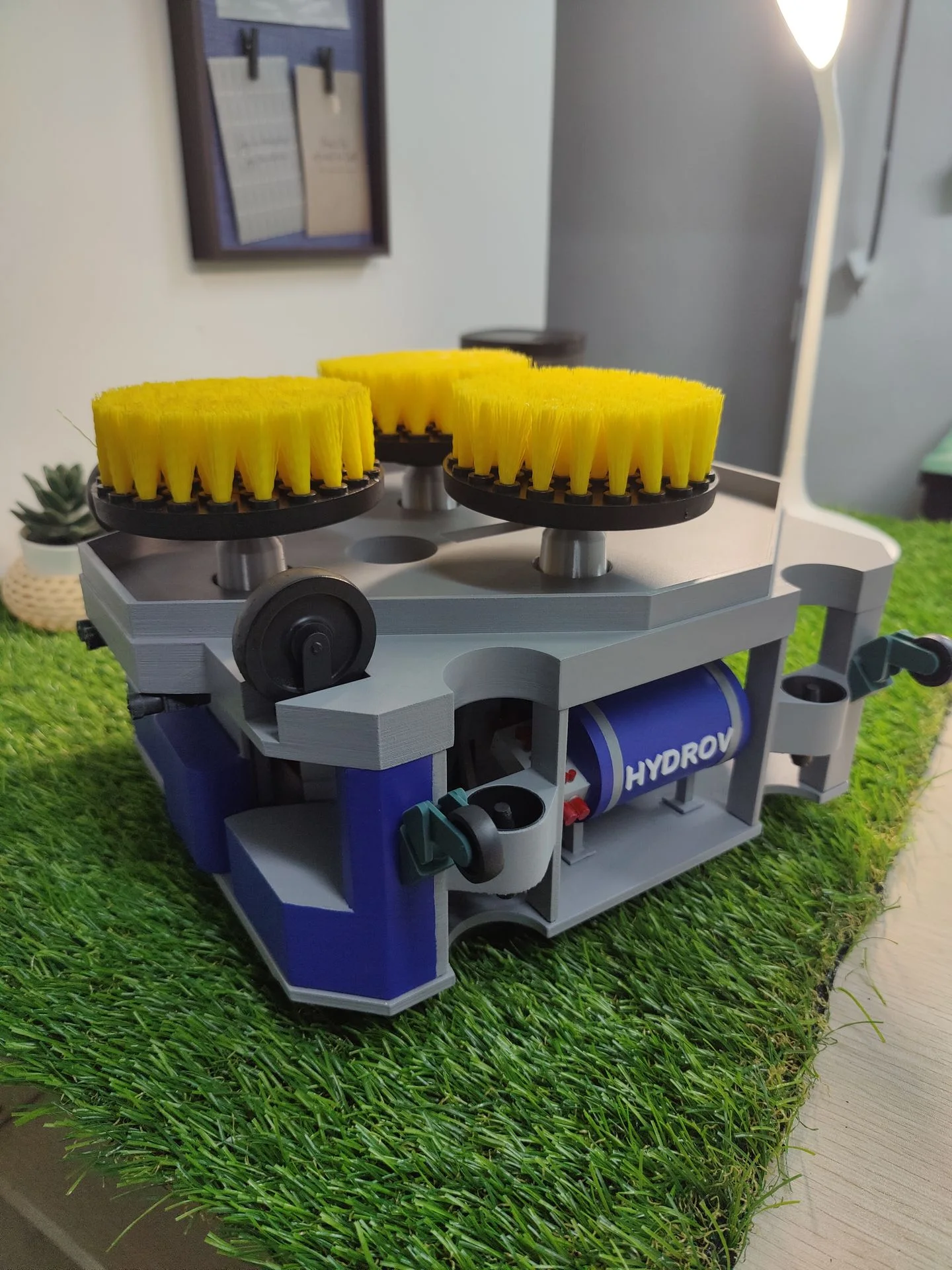 Underwater ROV Scale Model photo 4