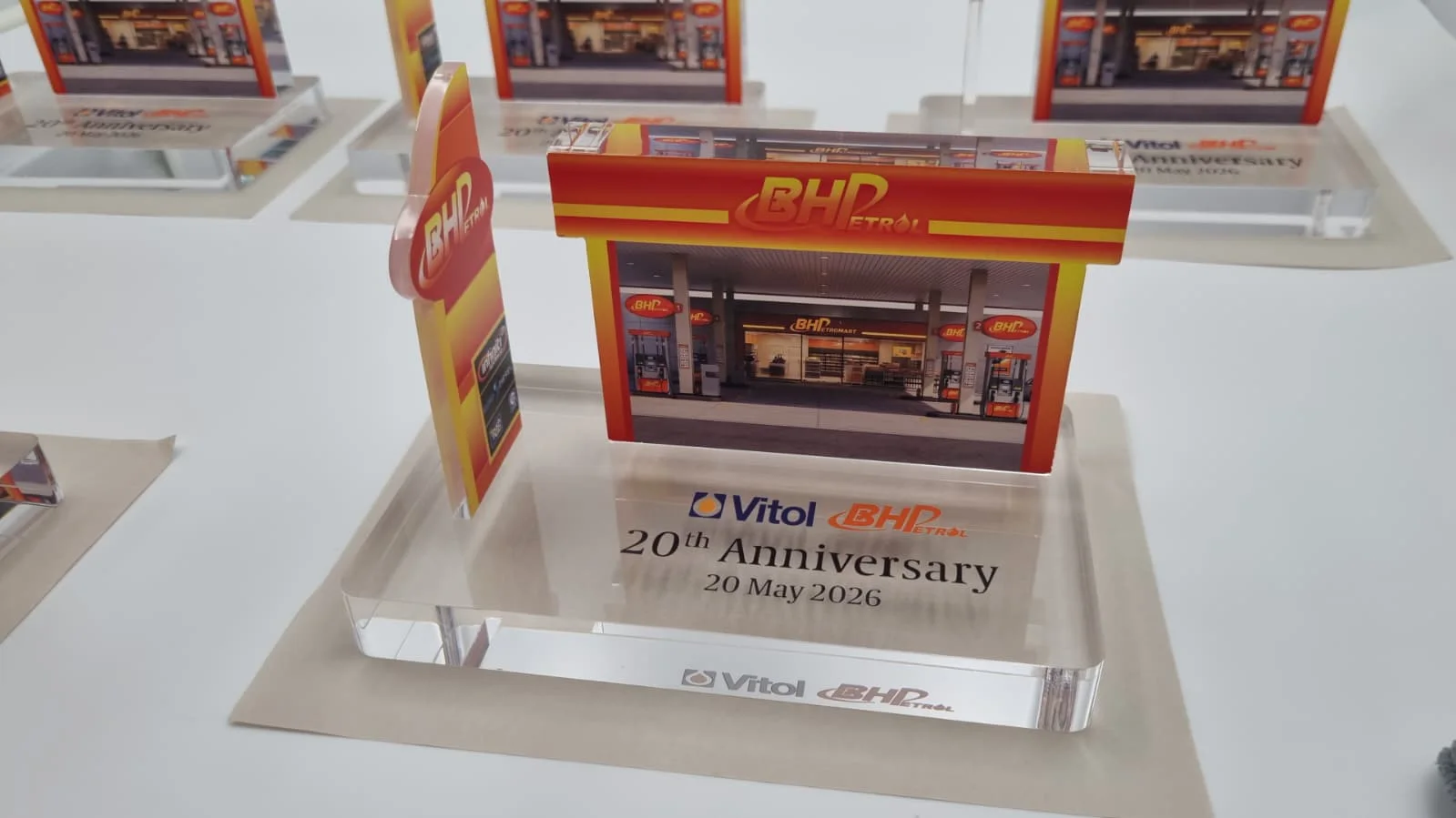Vitol Asia Clear Acrylic Trophy photo 2